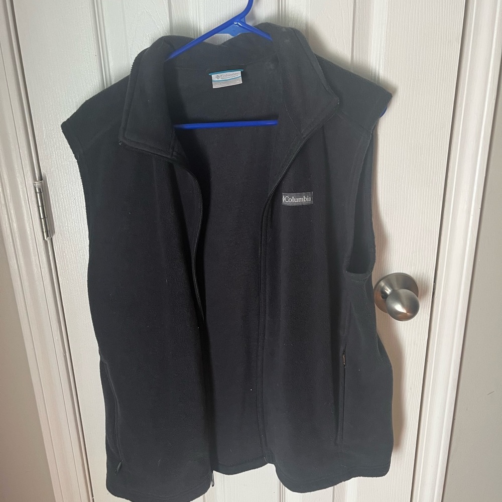 Columbia vest